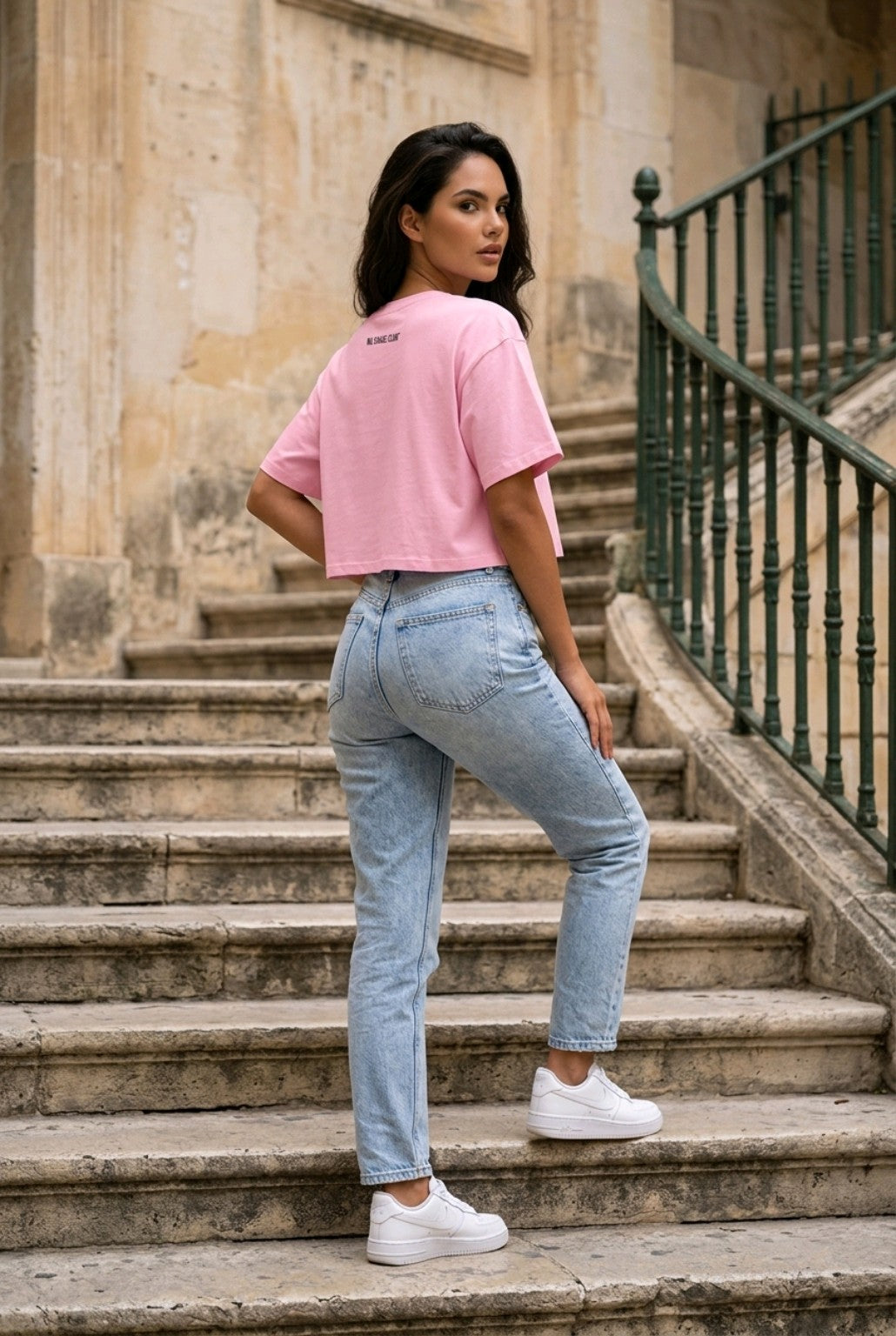 QUIET CONFIDENCE crop top bubblegum/natural