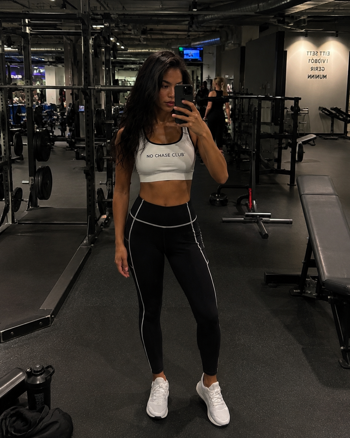 NO CHASE CLUB sport bra