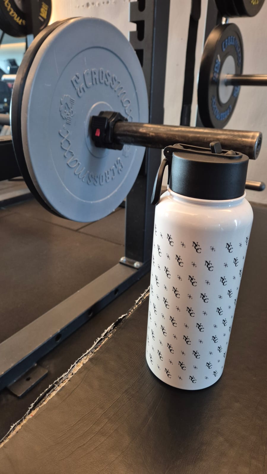 No Chase Club Hydration Bottle 950 ml