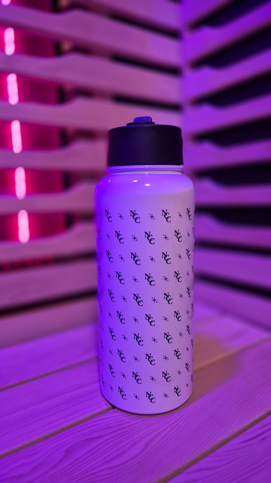 No Chase Club Hydration Bottle 950 ml